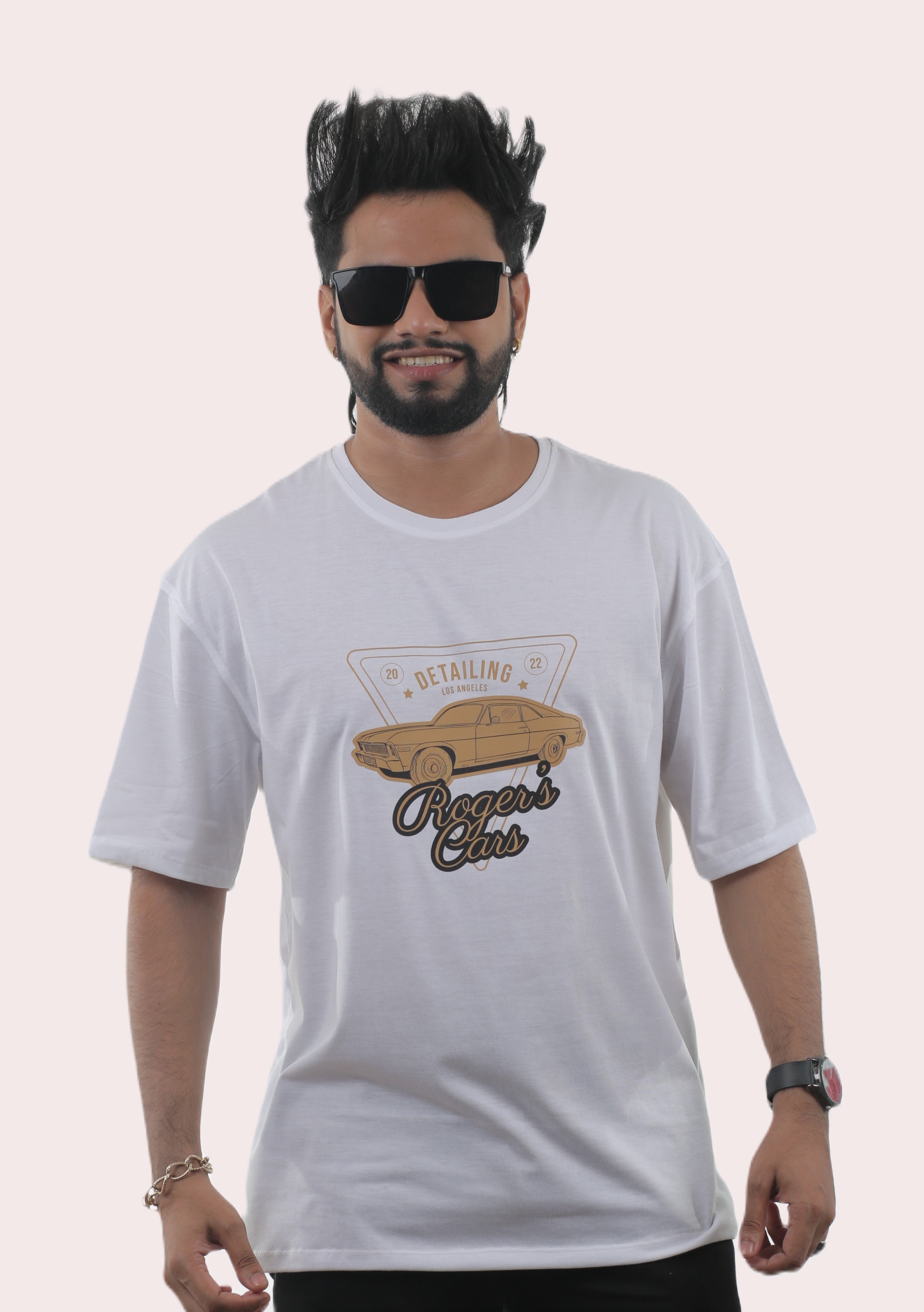 Roger’s Car Unisex Oversized Tee