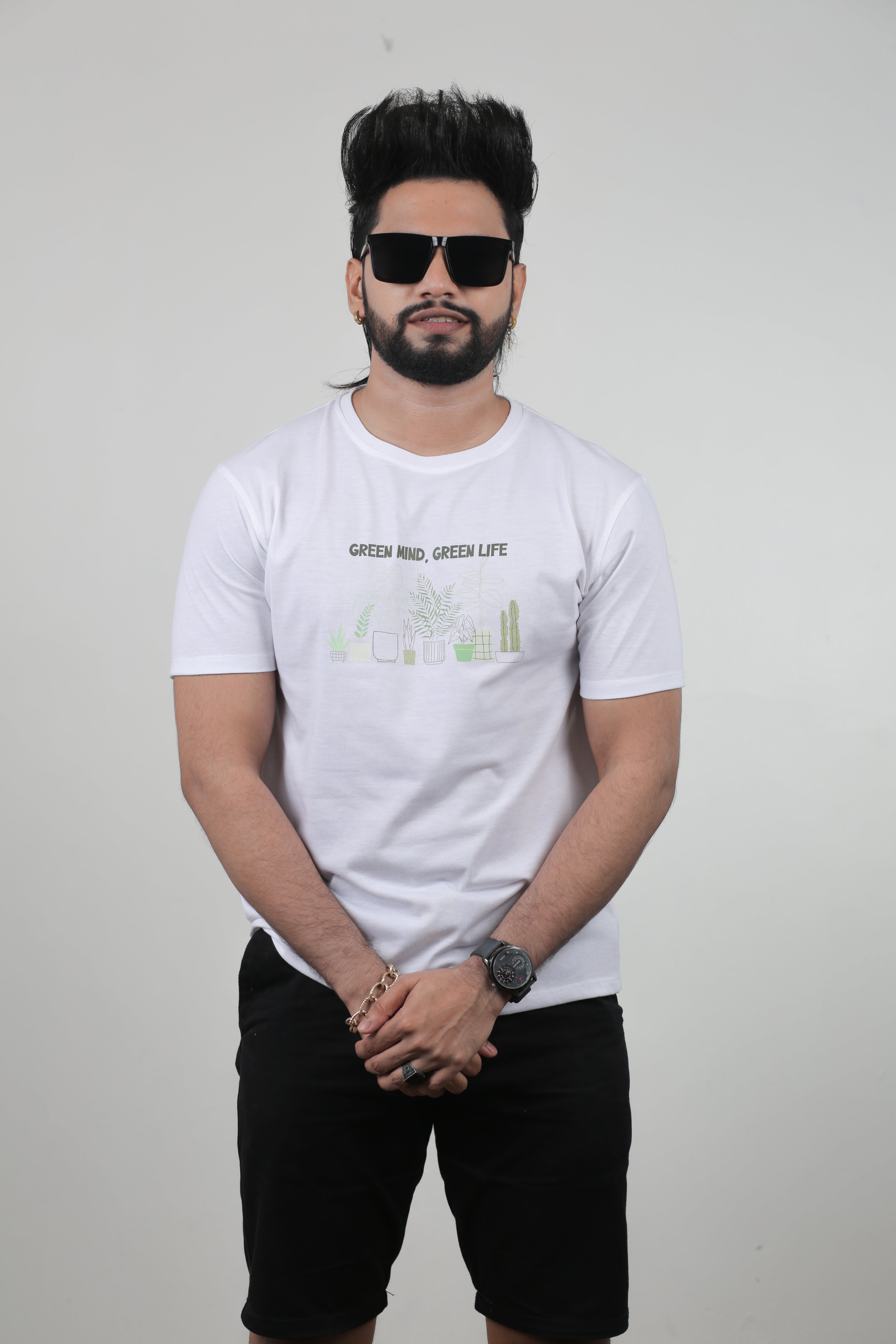 Gents with Plant tee