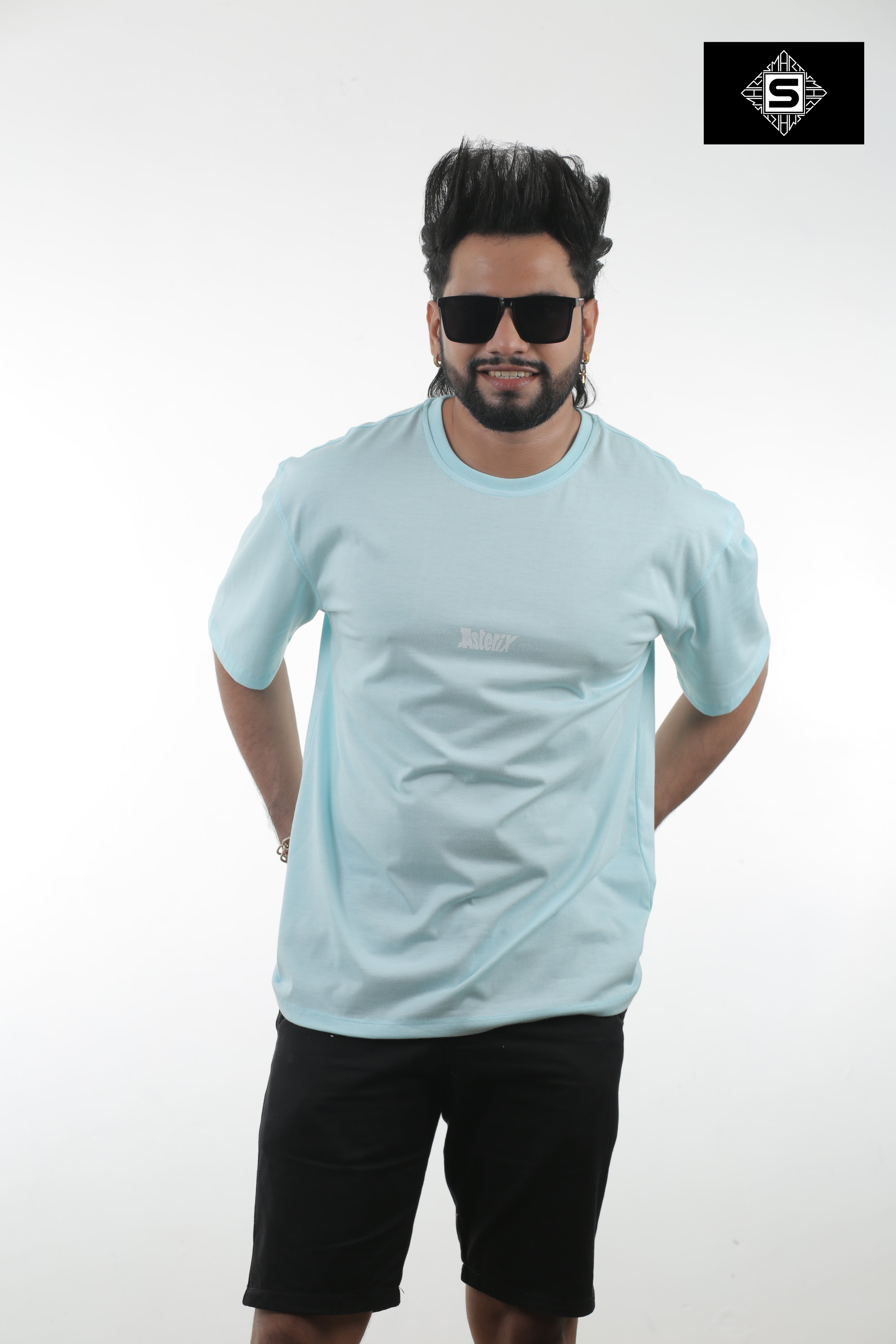 Unisex oversized asterix cartoon tee