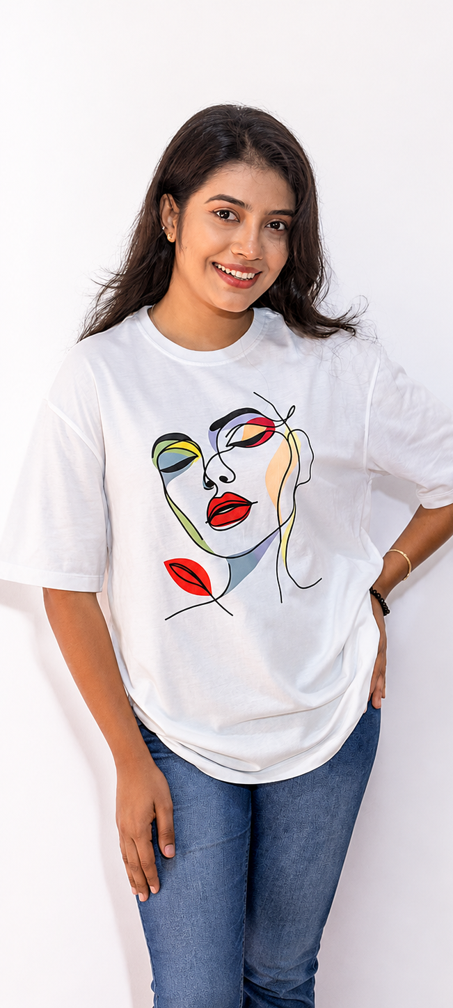 Fashion-forward portraits with bold Unisex Oversize graphic tee